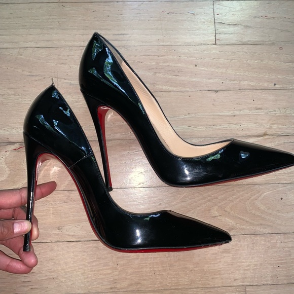 So Kate Patent Pointed-Toe Red Sole Pump - Picture 2 of 11